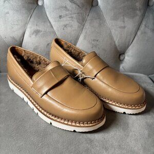 Corso Roma Shearling Lined Leather Loafer Shoe NEW Size 9 1/2 NEW